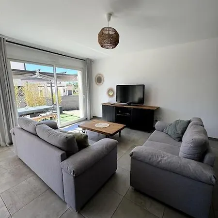 Belle Maison Avec Jardin Clos *